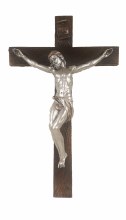 CRUCIFIX WITH PEWTER STYLE CORPUS