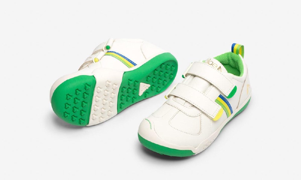 plae waterproof shoes