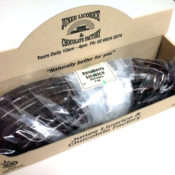 Licorice Raspberry Strap 2kg Bulk