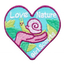 GIRL SCOUTS LOVE NATURE SNAIL