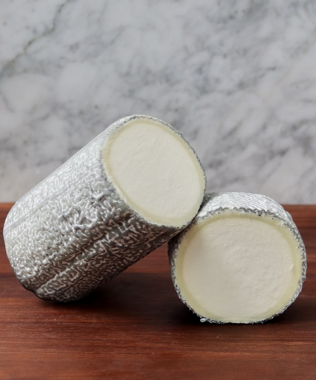 Buche de Chevre Cendree