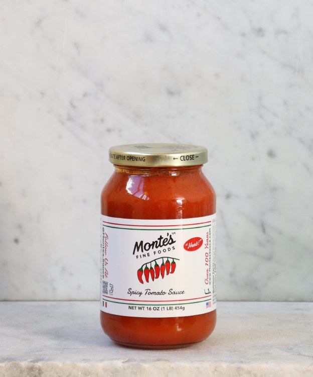 Monte's Spicy Tomato Sauce, 16oz
