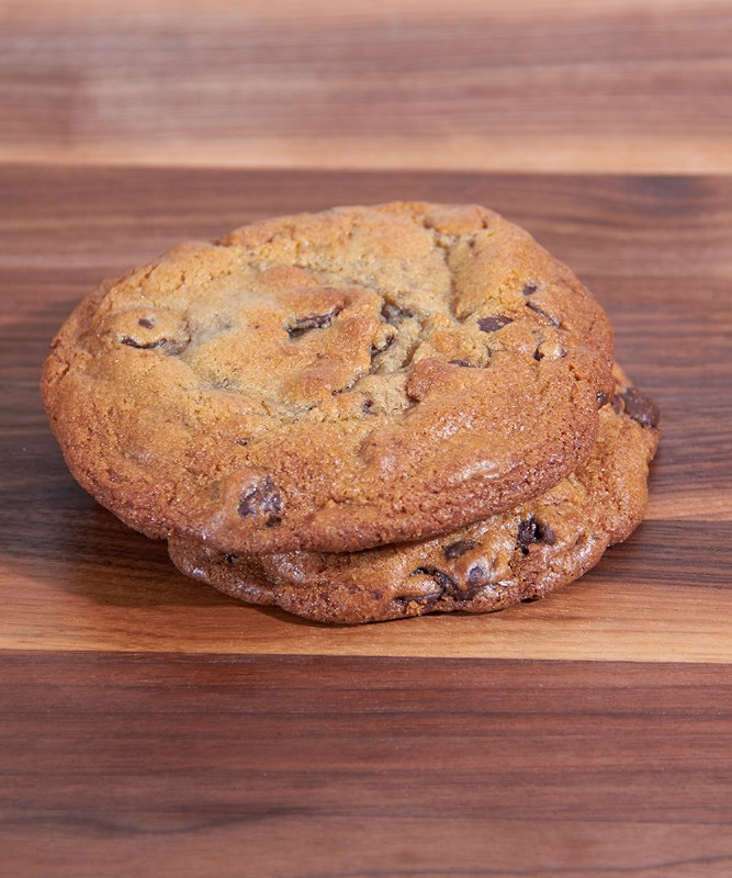 DeLaurenti Classic Chocolate Chip Cookie