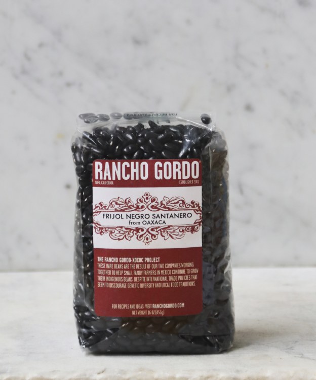 Rancho Gordo Santanero Negro Beans, 16oz