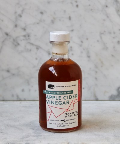 American Vinegar Works 19.53 "Miles from the Tree Cider" Vinegar, 250ml