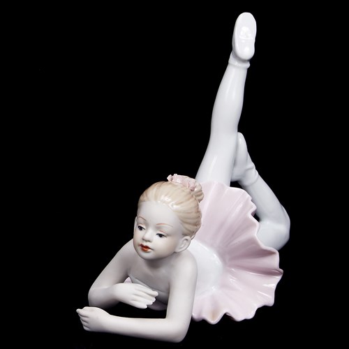 Dasha Ballerina Figurine 6018A O/S ALL