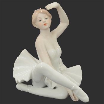Dasha Ballerina Figurine 6017A O/S 000