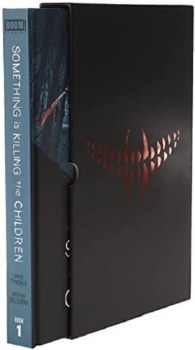 Something Is Killing ChildrenDlx Ed Slipcase HC Book 01 (2n