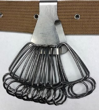 CLAMP CLIP FOR HOLDING CLAMPS