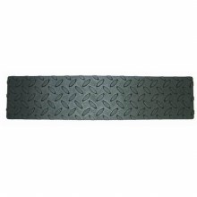 4" x 17" SAFETY STEP SURFACE