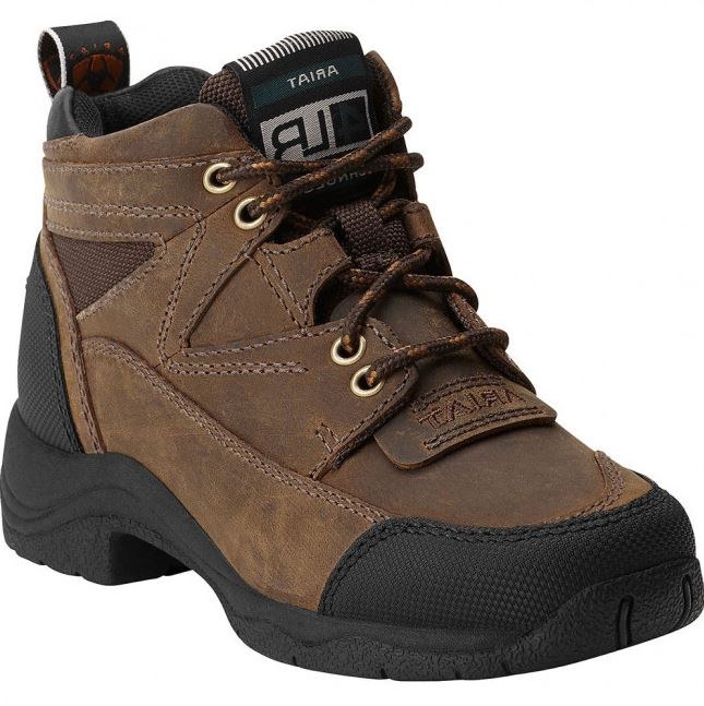 youth hiking boots
