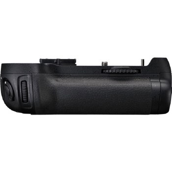 Nikon MB-D12 Battery Grip