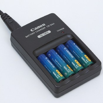 Canon CBK100 Battery & Charger Kit