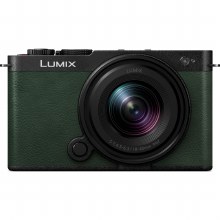 Panasonic LUMIX S9 Green Camera with S-R 18-40mm Lens