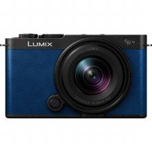 Panasonic LUMIX S9 Blue Camera with S-R 18-40mm Lens