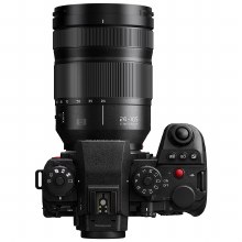Additional picture of Panasonic Lumix S1 Mark II E with S-R 24-105mm F4 Macro O.I.S. Lens