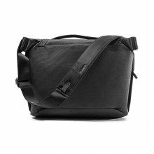 Additional picture of Peak Design Everyday Messenger 13 Black V2