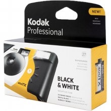 Additional picture of Kodak Tri-X 400TX Professional Black&White Single-Use Camera with Flash (27 exposures)