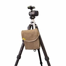 Additional picture of Lee 100 Field Pouch (Black)