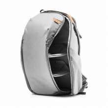 Additional picture of Peak Design Everyday Backpack Zip 20L Ash