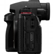 Additional picture of Panasonic Lumix S5 Mark II with 24-105mm Lens