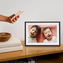 Additional picture of Aura Carver Matt Gravel Grey 10.1" Landscape Digital Photo Frame with White Matt