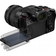 Additional picture of Panasonic Lumix S5 Mark II with 24-105mm Lens
