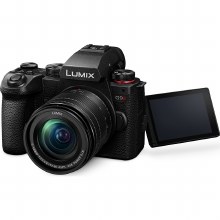 Additional picture of Panasonic Lumix G9 Mark II Camera Body