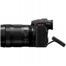 Additional picture of Panasonic Lumix S1R Mark II with S-R 24-105mm F4 Macro O.I.S. Lens