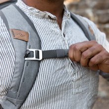 Additional picture of Peak Design Everyday Backpack Zip 20L Ash
