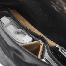 Additional picture of Peak Design Field Pouch Tan