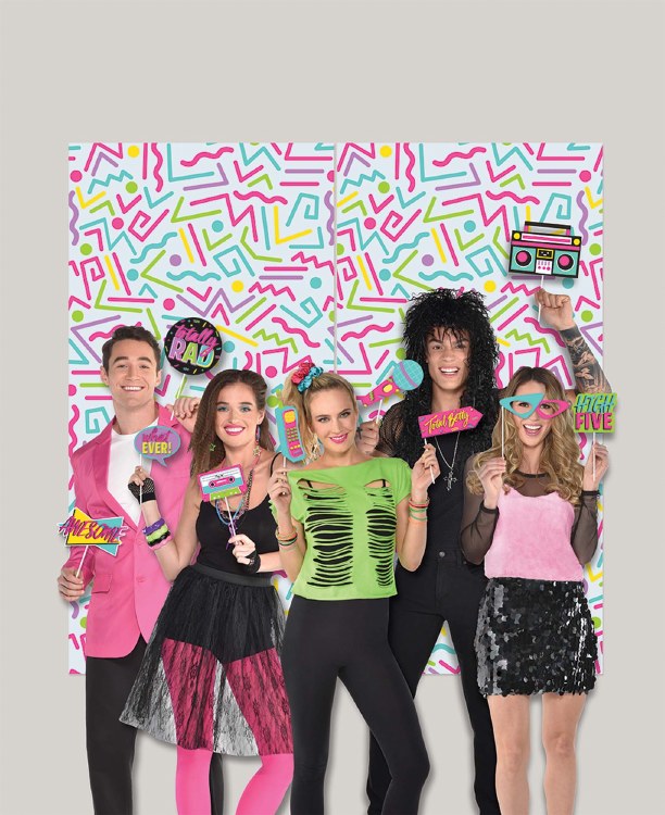 Awesome Party Scene w/ Props