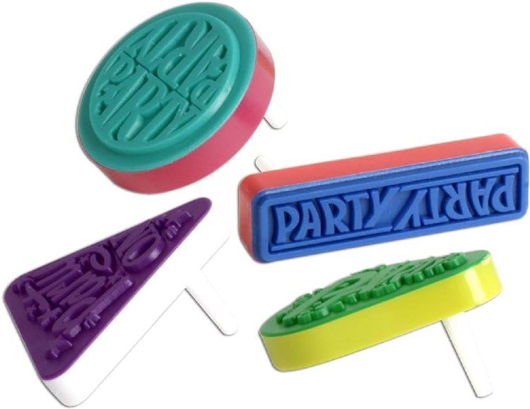 Noisemakers Racket Raisen