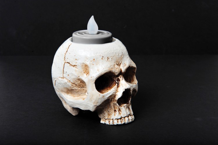 Skull Tea Light Holder 3.5"