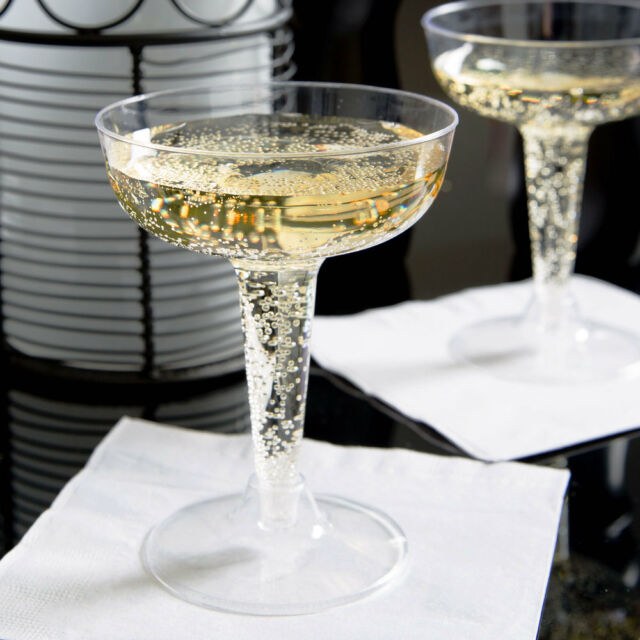 Champagne Glasses 20pk Plastic
