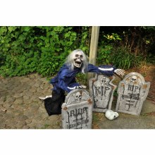 Prop Creeping Dead Grey Hair