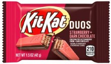 Kit Kat Duos Strawberry + Dark Chocolate Regular Size