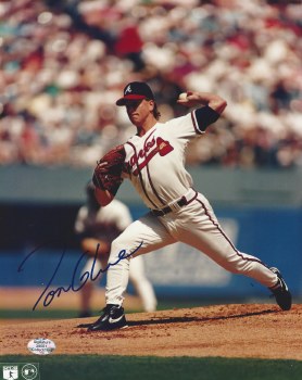 TOM GLAVINE - BRAVES AUTOGRAPHED HAND SIGNED 8X10 PHOTO