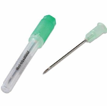 Standard Veterinary Needle (18 x 1.5&quot;)