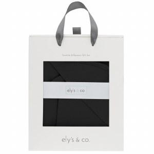 BLANKET AND BEANIES GIFT SET B