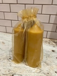 Beeswax Pointed Cylinder Shapped Pillar Candle Bundle