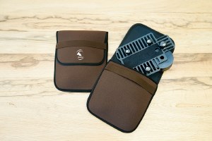 Jakele Phone Adapter Pouch