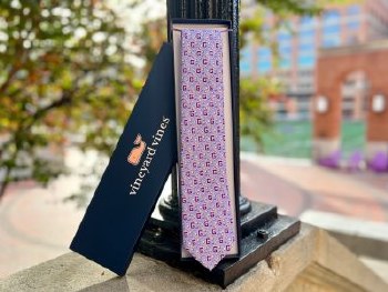 Tie VV Christmas Lights