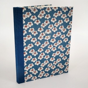 2025 Desk Diary  Daisy