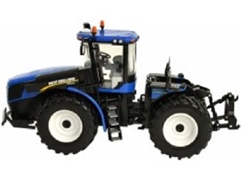 1:32 NEW HOLLAND T9 TRACTOR