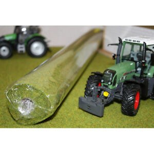 MODEL FARMER GRASS 48CM X 60CM