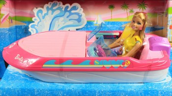 BARBIE BOAT