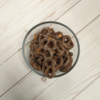 Milk Chocolate Pretzels *clearance priced - best before Jan 2023 *