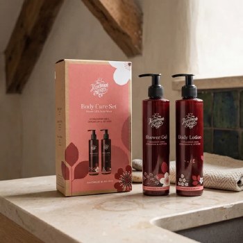 The Handmade Soap Company Gift Set Hand Wash &amp; Lotion Coriander Seed, Geranium &amp; Vetiver