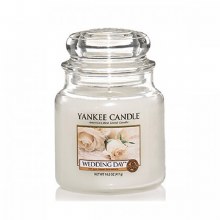 Yankee Candle Medium Jar Wedding Day